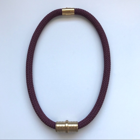 Burgundy rope necklace - multiple ways to wear it - Picture 4 of 10